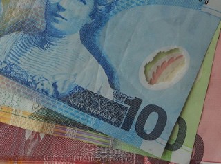 Link to: Online banking overtaking branch visits in NZ